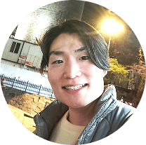 30代前半。士業事務員からフロントエンドエンジニア転職
